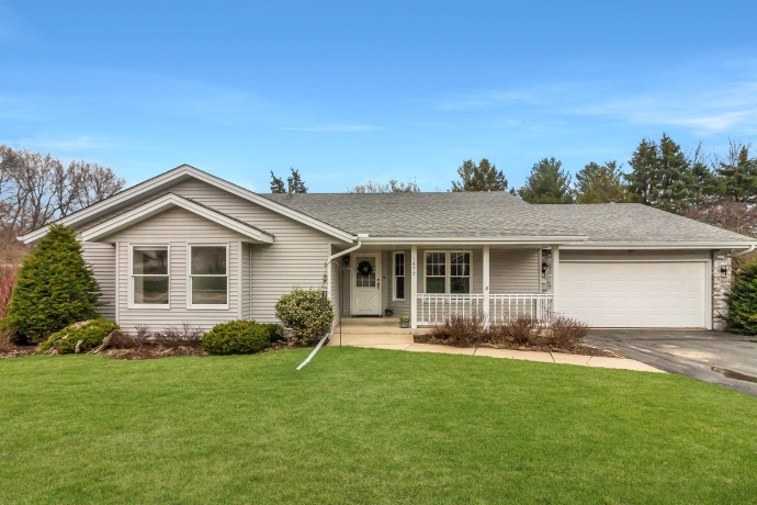 1872 Trainer, ROCKFORD, Illinois 61108, 3 Bedrooms Bedrooms, ,2 BathroomsBathrooms,House,For Sale,Trainer,202601782