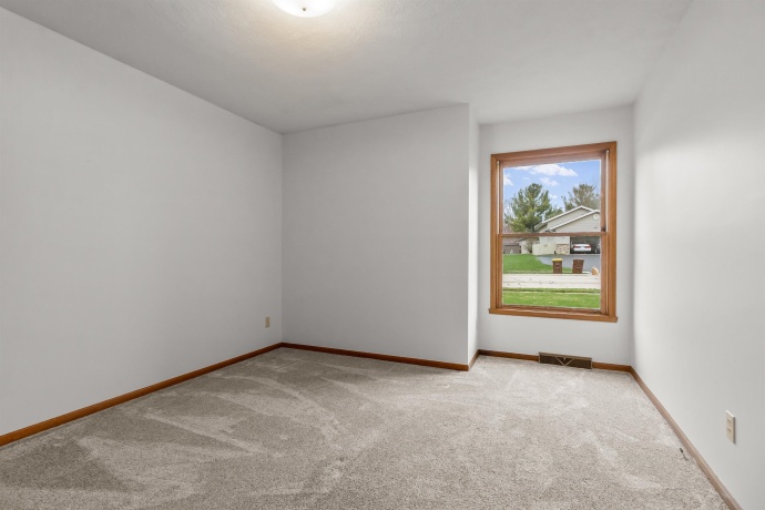 1872 Trainer, ROCKFORD, Illinois 61108, 3 Bedrooms Bedrooms, ,2 BathroomsBathrooms,House,For Sale,Trainer,202601782