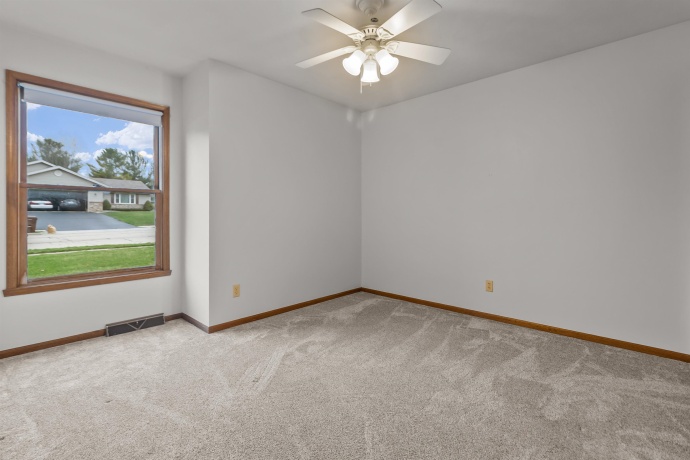 1872 Trainer, ROCKFORD, Illinois 61108, 3 Bedrooms Bedrooms, ,2 BathroomsBathrooms,House,For Sale,Trainer,202601782