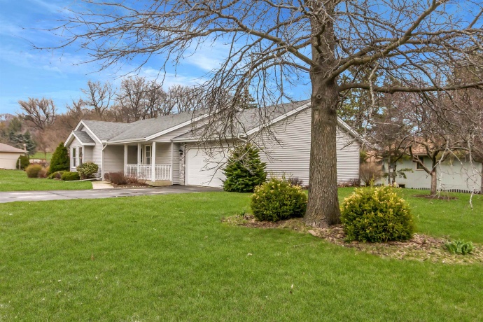 1872 Trainer, ROCKFORD, Illinois 61108, 3 Bedrooms Bedrooms, ,2 BathroomsBathrooms,House,For Sale,Trainer,202601782