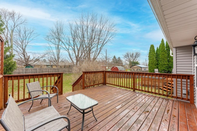 43 THICKET, SOUTH BELOIT, Illinois 61080, 3 Bedrooms Bedrooms, ,2 BathroomsBathrooms,House,For Sale,THICKET,202601785