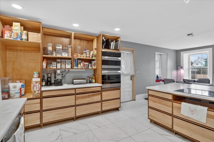 628 Buchanan, BELVIDERE, Illinois 61008, 5 Bedrooms Bedrooms, ,2 BathroomsBathrooms,House,For Sale,Buchanan,202601786