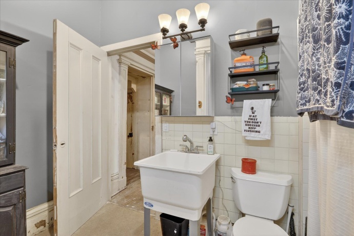 628 Buchanan, BELVIDERE, Illinois 61008, 5 Bedrooms Bedrooms, ,2 BathroomsBathrooms,House,For Sale,Buchanan,202601786