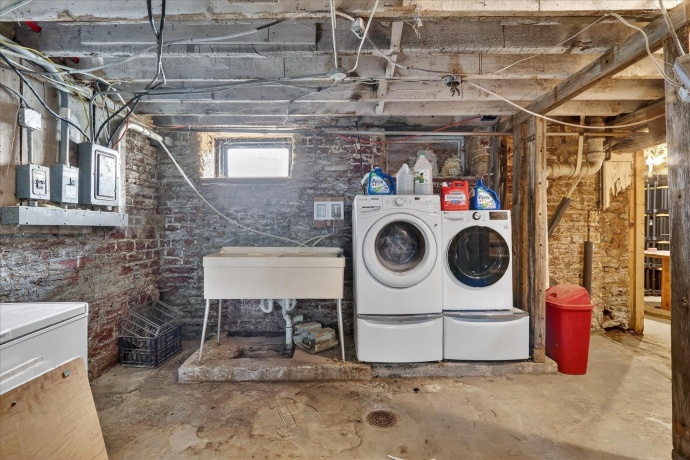 628 Buchanan, BELVIDERE, Illinois 61008, 5 Bedrooms Bedrooms, ,2 BathroomsBathrooms,House,For Sale,Buchanan,202601786