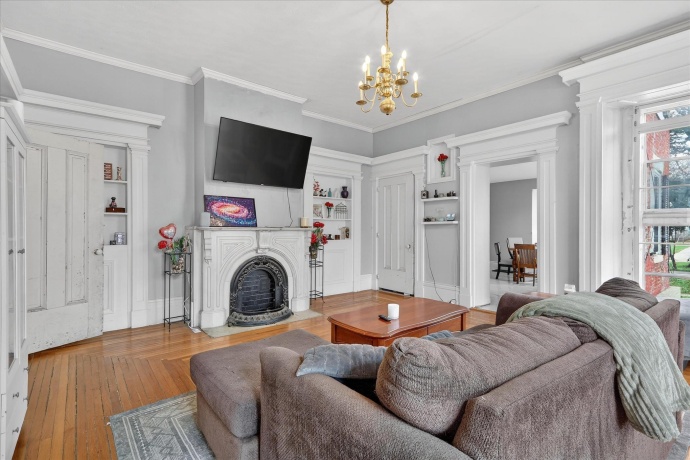 628 Buchanan, BELVIDERE, Illinois 61008, 5 Bedrooms Bedrooms, ,2 BathroomsBathrooms,House,For Sale,Buchanan,202601786