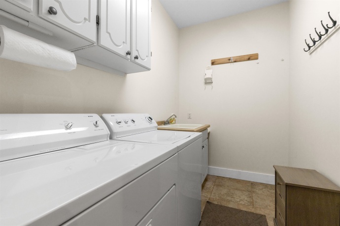 33 Sugarcreek, GALENA, Illinois 61036, 4 Bedrooms Bedrooms, ,2 BathroomsBathrooms,House,For Sale,Sugarcreek,202601130