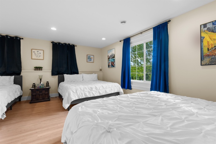 33 Sugarcreek, GALENA, Illinois 61036, 4 Bedrooms Bedrooms, ,2 BathroomsBathrooms,House,For Sale,Sugarcreek,202601130