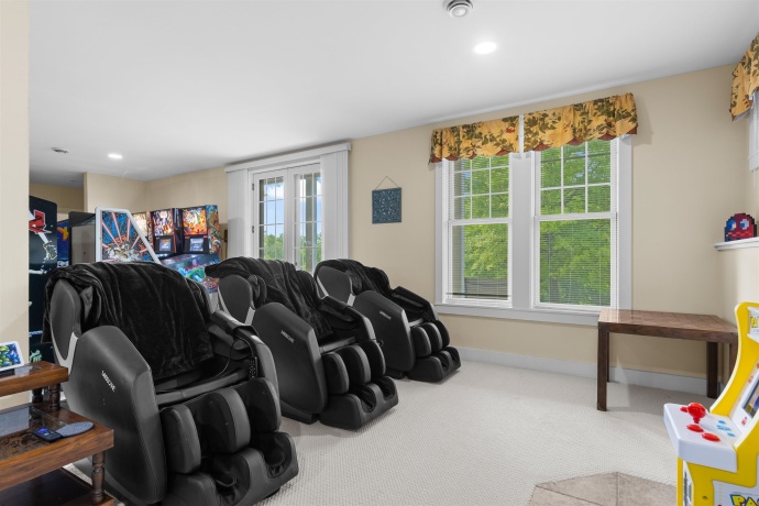 33 Sugarcreek, GALENA, Illinois 61036, 4 Bedrooms Bedrooms, ,2 BathroomsBathrooms,House,For Sale,Sugarcreek,202601130