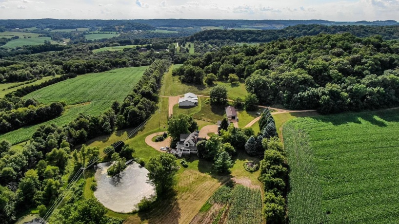 4757 Hammer, SCALES MOUND, Illinois 61075, 3 Bedrooms Bedrooms, ,3 BathroomsBathrooms,House,For Sale,Hammer,202601788