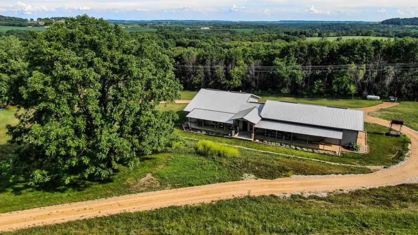 4757 Hammer, SCALES MOUND, Illinois 61075, 3 Bedrooms Bedrooms, ,3 BathroomsBathrooms,House,For Sale,Hammer,202601788