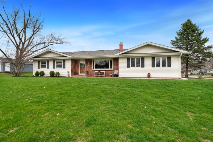 109 13th, OREGON, Illinois 61061, 3 Bedrooms Bedrooms, ,3 BathroomsBathrooms,House,For Sale,13th,202601791