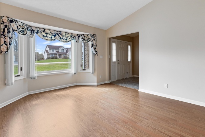 144 Glen Abbey, ROCKFORD, Illinois 61107, 3 Bedrooms Bedrooms, ,4 BathroomsBathrooms,House,For Sale,Glen Abbey,202601793