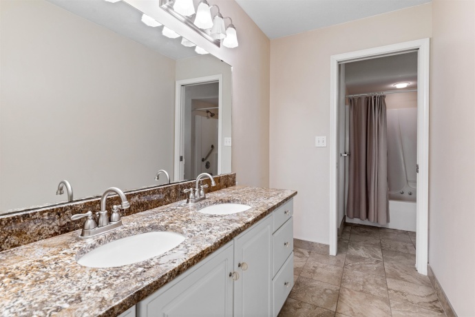 144 Glen Abbey, ROCKFORD, Illinois 61107, 3 Bedrooms Bedrooms, ,4 BathroomsBathrooms,House,For Sale,Glen Abbey,202601793