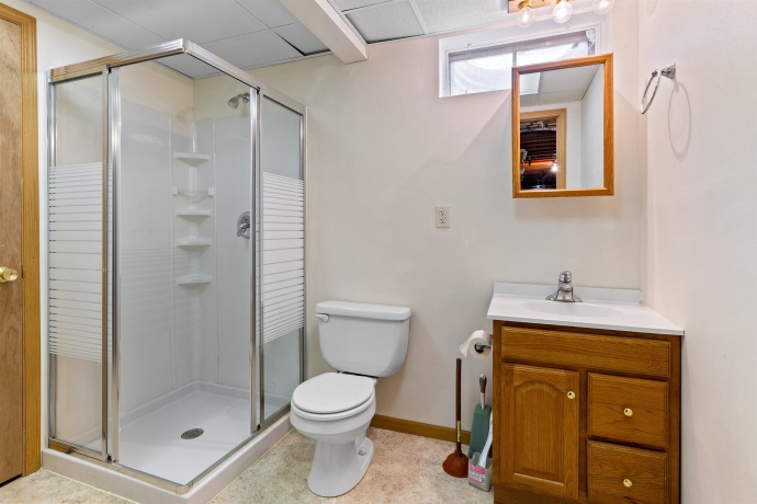 144 Glen Abbey, ROCKFORD, Illinois 61107, 3 Bedrooms Bedrooms, ,4 BathroomsBathrooms,House,For Sale,Glen Abbey,202601793