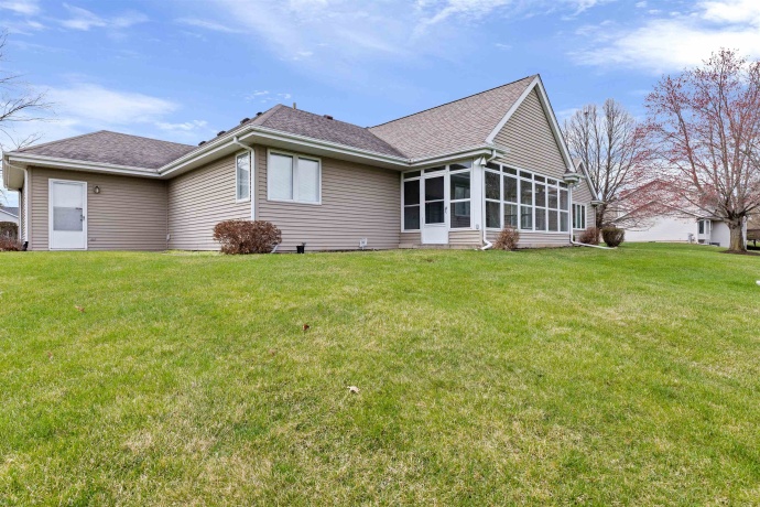 144 Glen Abbey, ROCKFORD, Illinois 61107, 3 Bedrooms Bedrooms, ,4 BathroomsBathrooms,House,For Sale,Glen Abbey,202601793