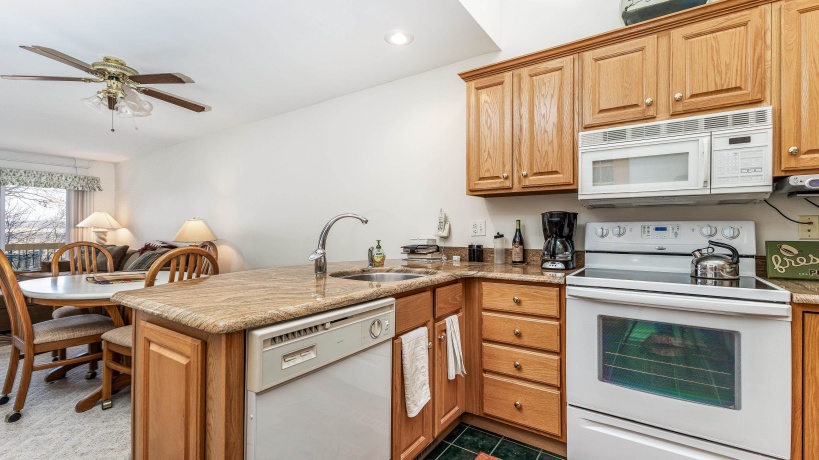 324 Territory, GALENA, Illinois 61036, 3 Bedrooms Bedrooms, ,2 BathroomsBathrooms,Condominium,For Sale,Territory,202601795