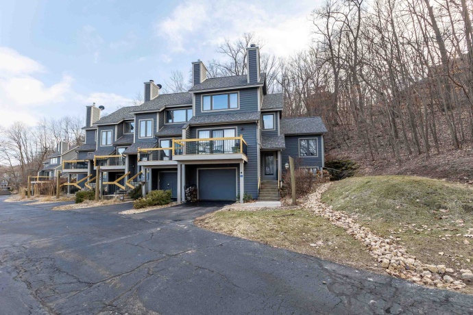 324 Territory, GALENA, Illinois 61036, 3 Bedrooms Bedrooms, ,2 BathroomsBathrooms,Condominium,For Sale,Territory,202601795