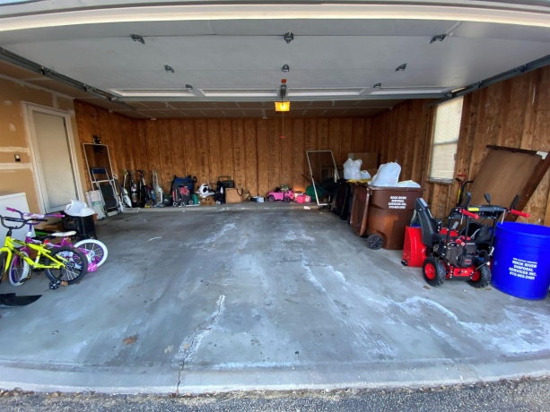 435 Waveland, ROCKFORD, Illinois 61102, 3 Bedrooms Bedrooms, ,2 BathroomsBathrooms,House,For Sale,Waveland,202601123