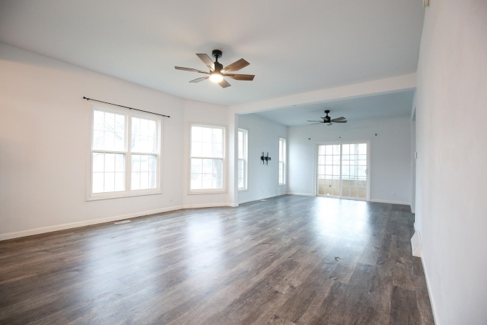 529 McKenney, DIXON, Illinois 61021, 4 Bedrooms Bedrooms, ,2 BathroomsBathrooms,House,For Sale,McKenney,202601796