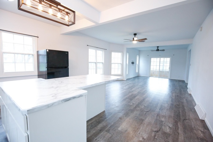 529 McKenney, DIXON, Illinois 61021, 4 Bedrooms Bedrooms, ,2 BathroomsBathrooms,House,For Sale,McKenney,202601796