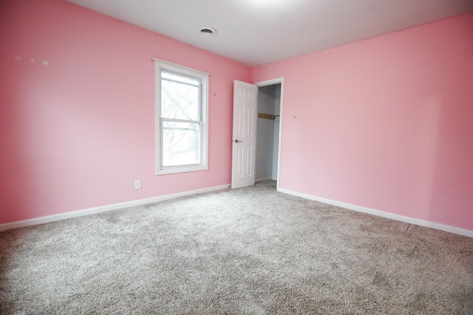 529 McKenney, DIXON, Illinois 61021, 4 Bedrooms Bedrooms, ,2 BathroomsBathrooms,House,For Sale,McKenney,202601796