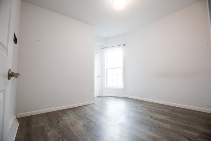 529 McKenney, DIXON, Illinois 61021, 4 Bedrooms Bedrooms, ,2 BathroomsBathrooms,House,For Sale,McKenney,202601796