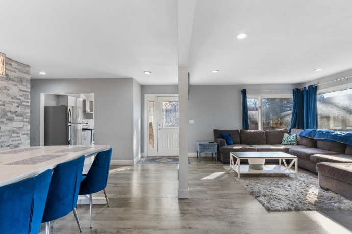 918 Mayfair, ROCKFORD, Illinois 61107, 3 Bedrooms Bedrooms, ,1 BathroomBathrooms,House,For Sale,Mayfair,202601153