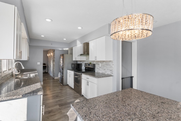 918 Mayfair, ROCKFORD, Illinois 61107, 3 Bedrooms Bedrooms, ,1 BathroomBathrooms,House,For Sale,Mayfair,202601153