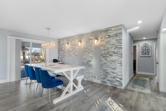 918 Mayfair, ROCKFORD, Illinois 61107, 3 Bedrooms Bedrooms, ,1 BathroomBathrooms,House,For Sale,Mayfair,202601153