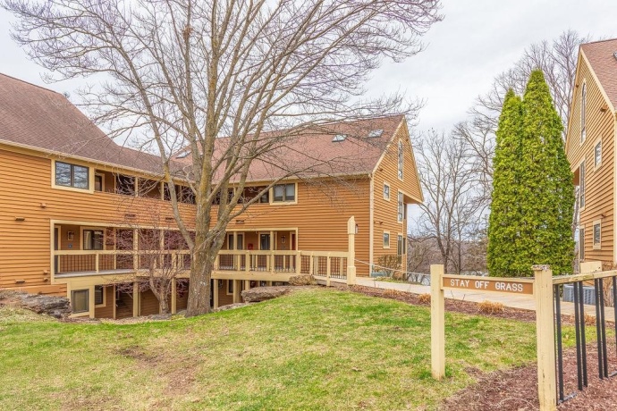 A7 Long Bay Point Drive, GALENA, Illinois 61036, 3 Bedrooms Bedrooms, ,3 BathroomsBathrooms,Condominium,For Sale,Long Bay Point Drive,202601800