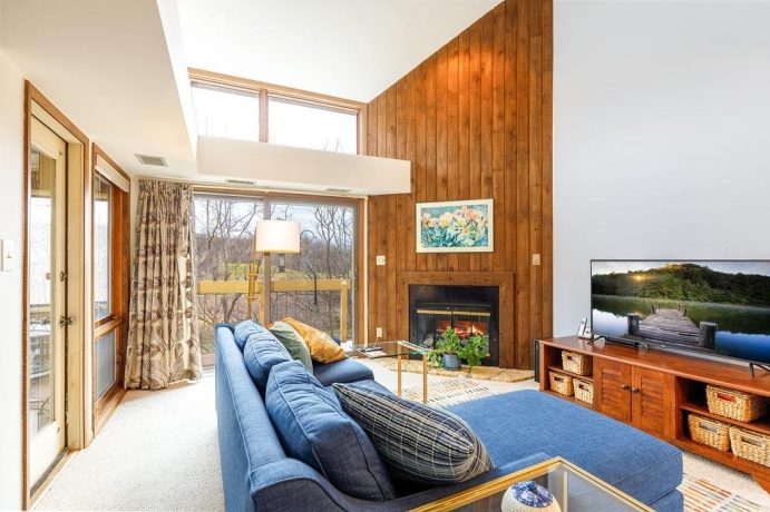 A7 Long Bay Point Drive, GALENA, Illinois 61036, 3 Bedrooms Bedrooms, ,3 BathroomsBathrooms,Condominium,For Sale,Long Bay Point Drive,202601800