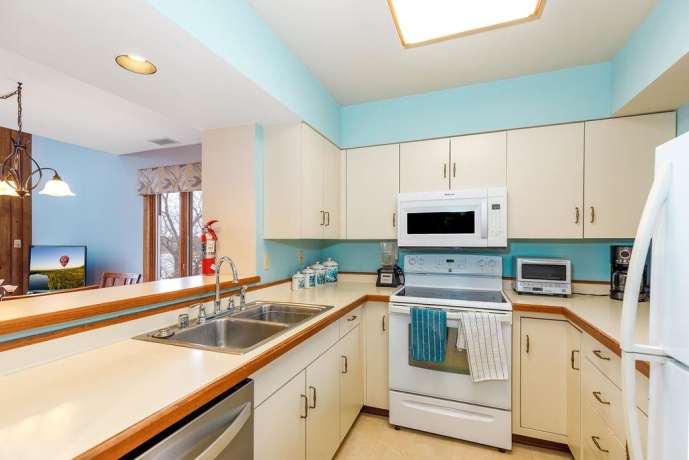 A7 Long Bay Point Drive, GALENA, Illinois 61036, 3 Bedrooms Bedrooms, ,3 BathroomsBathrooms,Condominium,For Sale,Long Bay Point Drive,202601800