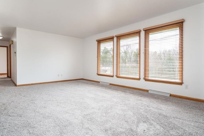 6435 COLUMBINE, ROCKFORD, Illinois 61108, 3 Bedrooms Bedrooms, ,2 BathroomsBathrooms,House,For Sale,COLUMBINE,202601799