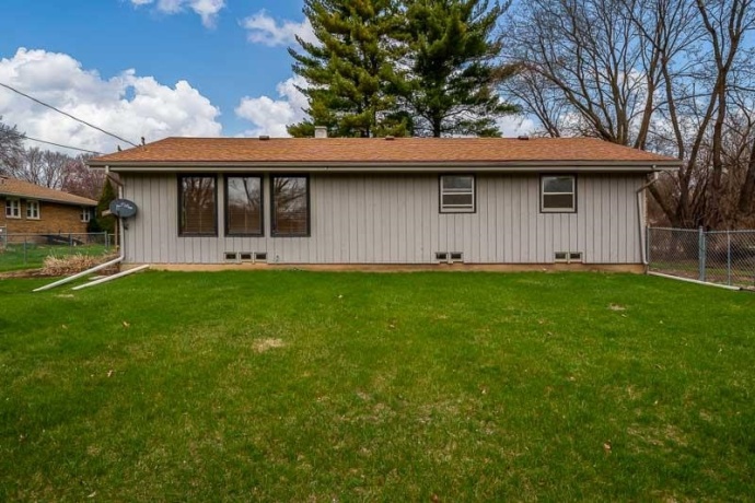 6435 COLUMBINE, ROCKFORD, Illinois 61108, 3 Bedrooms Bedrooms, ,2 BathroomsBathrooms,House,For Sale,COLUMBINE,202601799