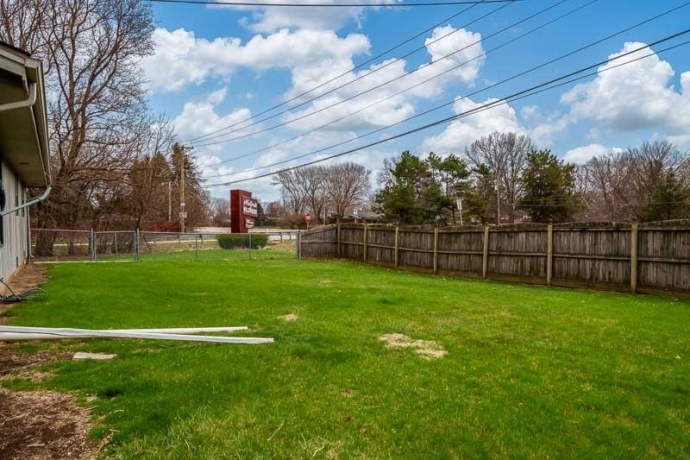 6435 COLUMBINE, ROCKFORD, Illinois 61108, 3 Bedrooms Bedrooms, ,2 BathroomsBathrooms,House,For Sale,COLUMBINE,202601799