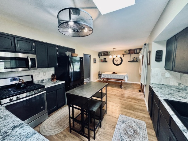 6135 Halverson, ROCKFORD, Illinois 61109, 3 Bedrooms Bedrooms, ,2 BathroomsBathrooms,House,For Sale,Halverson,202601804