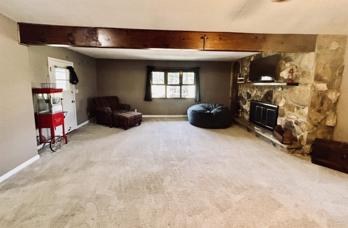 6135 Halverson, ROCKFORD, Illinois 61109, 3 Bedrooms Bedrooms, ,2 BathroomsBathrooms,House,For Sale,Halverson,202601804