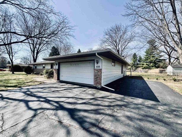 6135 Halverson, ROCKFORD, Illinois 61109, 3 Bedrooms Bedrooms, ,2 BathroomsBathrooms,House,For Sale,Halverson,202601804