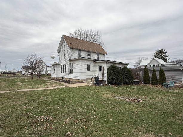 300 Holcomb, MILLEDGEVILLE, Illinois 61051, 3 Bedrooms Bedrooms, ,2 BathroomsBathrooms,House,For Sale,Holcomb,202601806