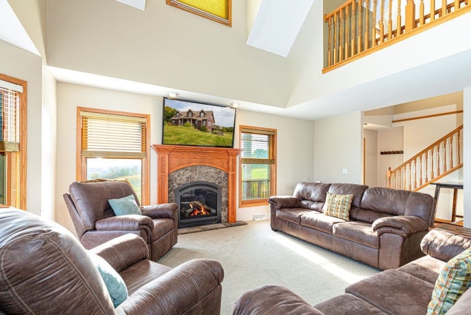 1 Eagle, GALENA, Illinois 61036, 5 Bedrooms Bedrooms, ,3 BathroomsBathrooms,House,For Sale,Eagle,202601808