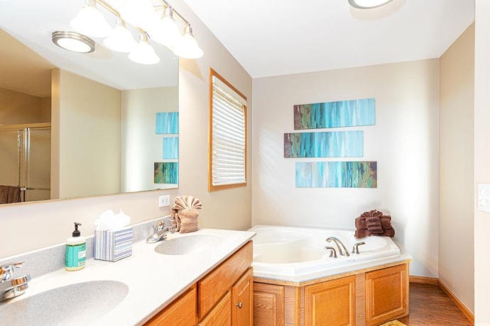 1 Eagle, GALENA, Illinois 61036, 5 Bedrooms Bedrooms, ,3 BathroomsBathrooms,House,For Sale,Eagle,202601808