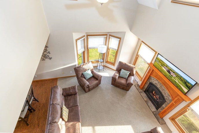 1 Eagle, GALENA, Illinois 61036, 5 Bedrooms Bedrooms, ,3 BathroomsBathrooms,House,For Sale,Eagle,202601808