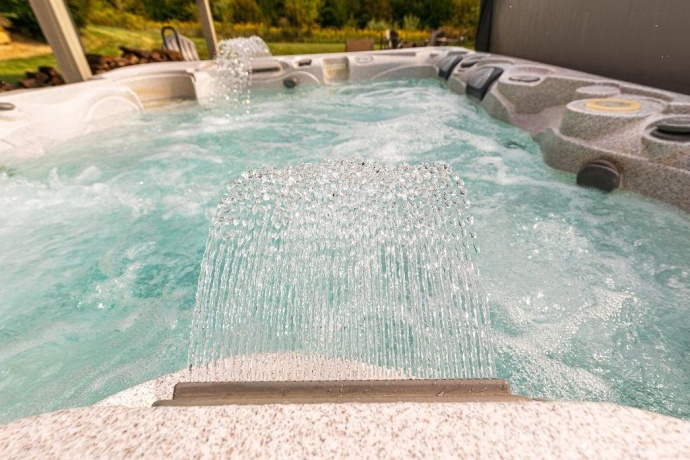 1 Eagle, GALENA, Illinois 61036, 5 Bedrooms Bedrooms, ,3 BathroomsBathrooms,House,For Sale,Eagle,202601808