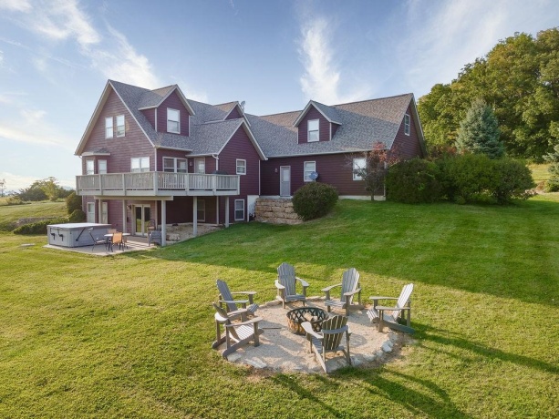 1 Eagle, GALENA, Illinois 61036, 5 Bedrooms Bedrooms, ,3 BathroomsBathrooms,House,For Sale,Eagle,202601808