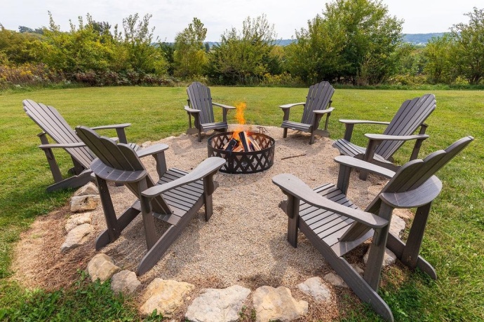 1 Eagle, GALENA, Illinois 61036, 5 Bedrooms Bedrooms, ,3 BathroomsBathrooms,House,For Sale,Eagle,202601808