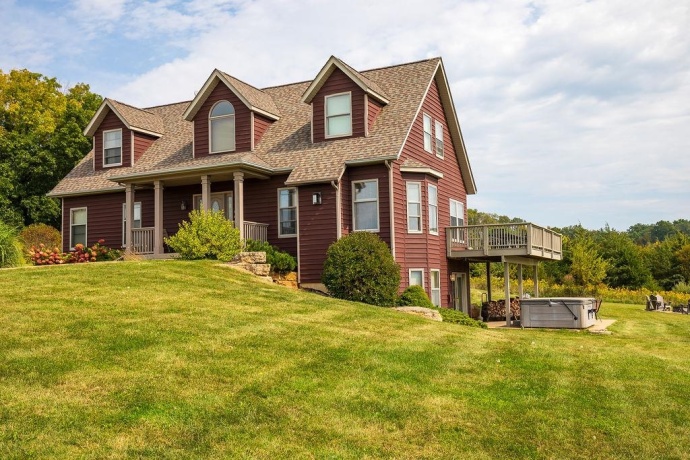 1 Eagle, GALENA, Illinois 61036, 5 Bedrooms Bedrooms, ,3 BathroomsBathrooms,House,For Sale,Eagle,202601808