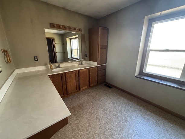 12421 Olson, CALEDONIA, Illinois 61011, 4 Bedrooms Bedrooms, ,2 BathroomsBathrooms,House,For Sale,Olson,202601809