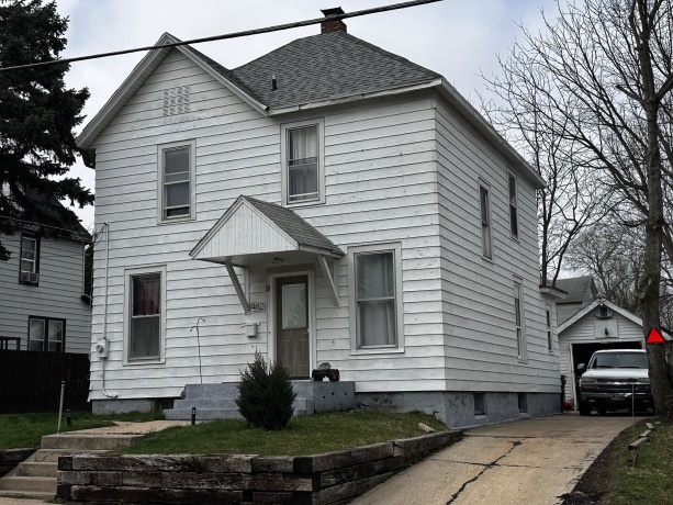 482 Float, FREEPORT, Illinois 61032, 4 Bedrooms Bedrooms, ,1 BathroomBathrooms,House,For Sale,Float,202601811