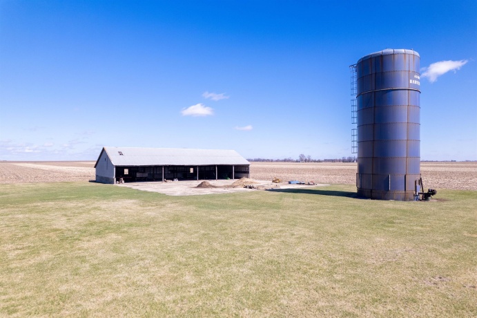 3405 White Rock, ROCHELLE, Illinois 61068, 4 Bedrooms Bedrooms, ,2 BathroomsBathrooms,House,For Sale,White Rock,202601812