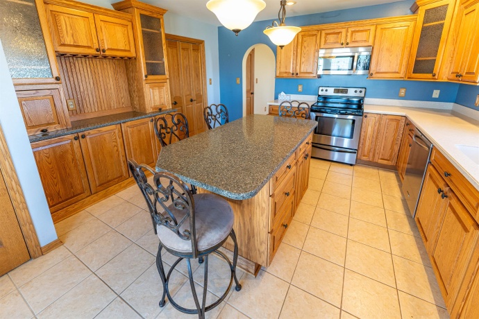 3405 White Rock, ROCHELLE, Illinois 61068, 4 Bedrooms Bedrooms, ,2 BathroomsBathrooms,House,For Sale,White Rock,202601812